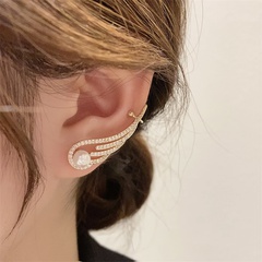 South Korea Dongdaemun angel wings personality temperament pearl earrings ear clips