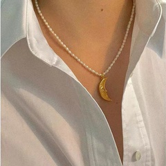 nouveau collier de cuivre de mode de lune de perle d'eau douce naturelle