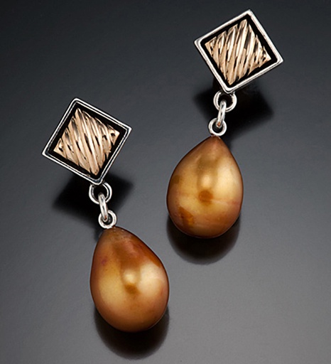 Boucles d'oreilles en alliage bicolore en or rose avec diamants et perles de Bohème's discount tags