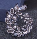 Korean fashion simple alloy diamond bright petals ladies broochpicture3