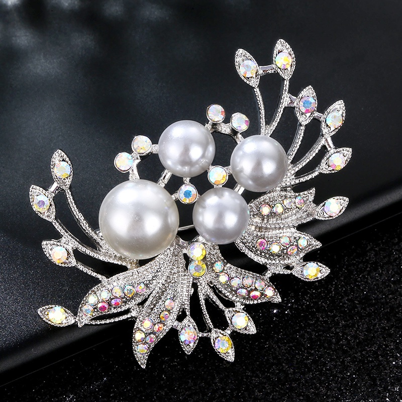 Korean fashion simple flash diamond pearl ladies alloy brooch