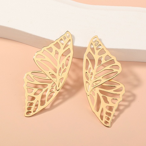 einfache hohle symmetrische Schmetterlingsohrringe aus Metall im Großhandel's discount tags
