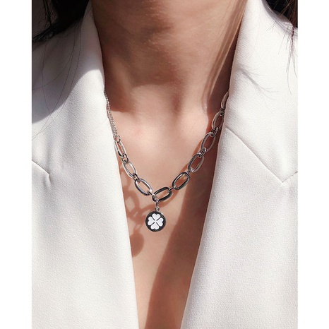 Copper-plated platinum hand-drop glaze white four-leaf clover pendant necklace NHBAL646559's discount tags