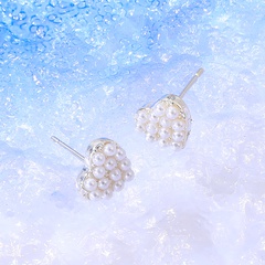 Beliebte Liebes-Perlen-Bolzen-Ohrringe Klassische elegante einfache Ohrringe