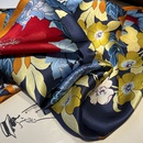 Koreanische Farbe Blumen Drucken Seide Maulbeerseide 70cm quadratischer Schal Schal Frauenpicture8