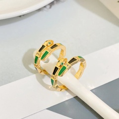 Neuer offener Ring aus 18 Karat Gold mit verkupferter Schlangenform und gewundenen Diamanten in Mikrofassung