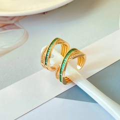 Neuer kleiner offener Ring mit verkupfertem 18-karätigem Gold-Persönlichkeitsmikrodiamant