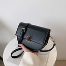 Korean new spring and summer solid color saddle bag 20156cmpicture6