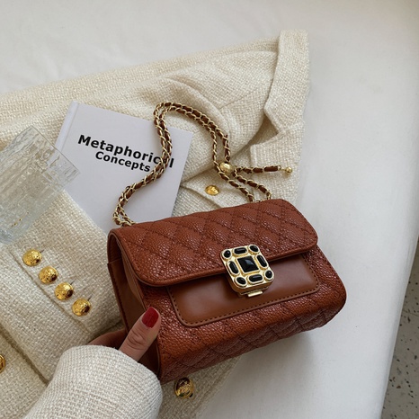 Nuevo bolso cuadrado pequeño de mensajero de moda con cadena de rombos de primavera para mujer 19*14*8cm's discount tags