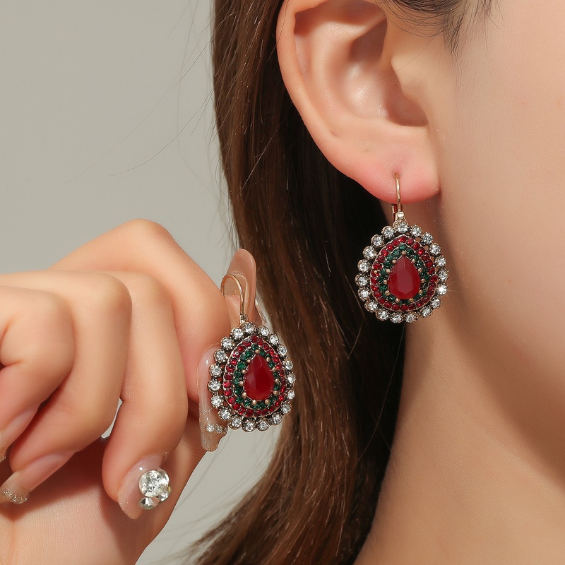 retro creative diamond fashion dropshaped exquisite alloy earrings