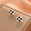 retro inlaid pearl threedimensional heart shaped stud alloy earrings femalepicture7