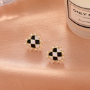 retro inlaid pearl threedimensional heart shaped stud alloy earrings femalepicture8