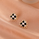 retro inlaid pearl threedimensional heart shaped stud alloy earrings femalepicture9