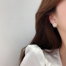 Fashion retro simple pearl female new flower simple alloy earringspicture8