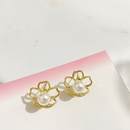 Fashion retro simple pearl female new flower simple alloy earringspicture11