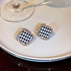 fashion houndstooth square earrings geometric contrast color alloy earrings