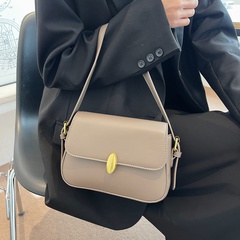 Underarm bag new winter fashion versatile one-shoulder messenger small square bag 22.5*15*7cm