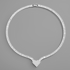 Cuivre incrusté de zirconium design collier en forme de coeur nouveaux bijoux en métal tendance de la mode hip-hop