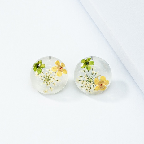 European and American fashion flower resin stud earrings's discount tags