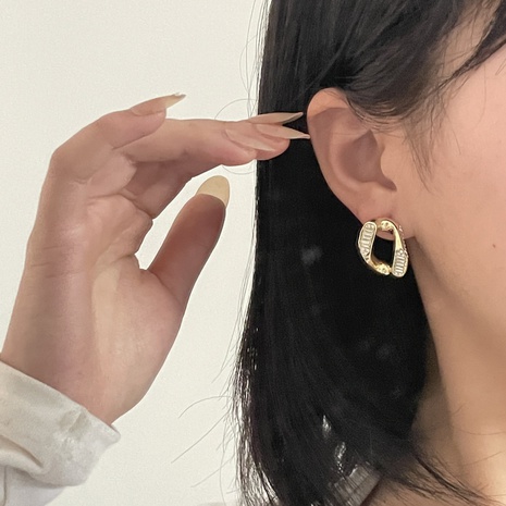 retro chain rhinestone geometric irregular alloy stud earrings's discount tags