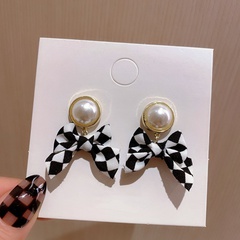 Korean Autumn and Winter Checkerboard Bow Knot Pearl Earrings