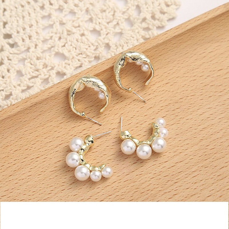 simple metal pearl inlaid geometric fashion earrings wholesale