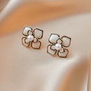 vintage dripping oil pearl contrast color flower stud earrings wholesalepicture6