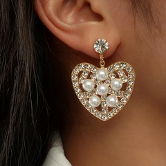 fashion hollow heart shaped inlaid pearl diamond metal drop earrings