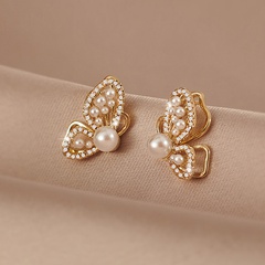 South Korea's light luxury niche butterfly pearl earrings new trendy earrings female high-end exquisite temperament earrings