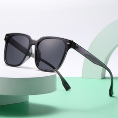 Retro TR90 ultra-light polarized sunglasses square sunglasses