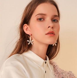 White flower earrings female Korean new alloy ear jewelrypicture16