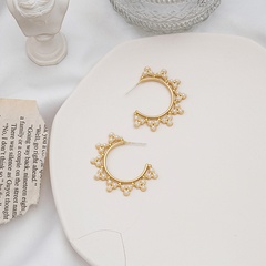 simple hollow lace C-shaped pearl stud earrings wholesale