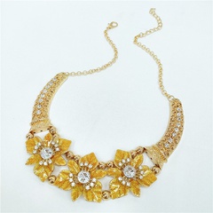 fashion retro hollow pattern beautiful gold necklace earring set