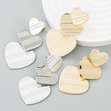 fashion alloy heart shaped female simple alloy earrings NHLN674359's discount tags