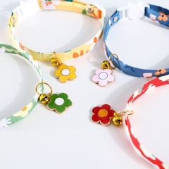 Pet pendant small flower bell adjustable collar cat dog safety buckle collar
