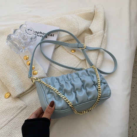 chain armpit new fashion messenger large capacity shoulder bag22*13*7cm's discount tags