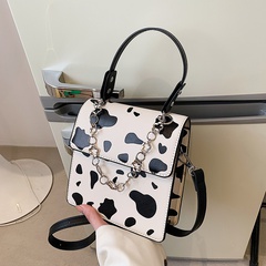 Sweet female spring and summer new messenger fashion handbag18*19*6cm
