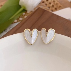 Fashion new heart shaped female French unique alloy earrings