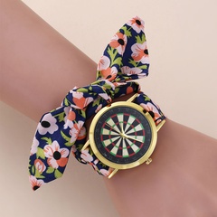 reloj de cuarzo de flores con correa de cinta simple