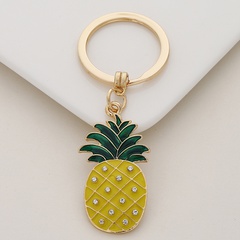 creative zinc alloy dripping oil fruit pineapple keychain pendant wholesale