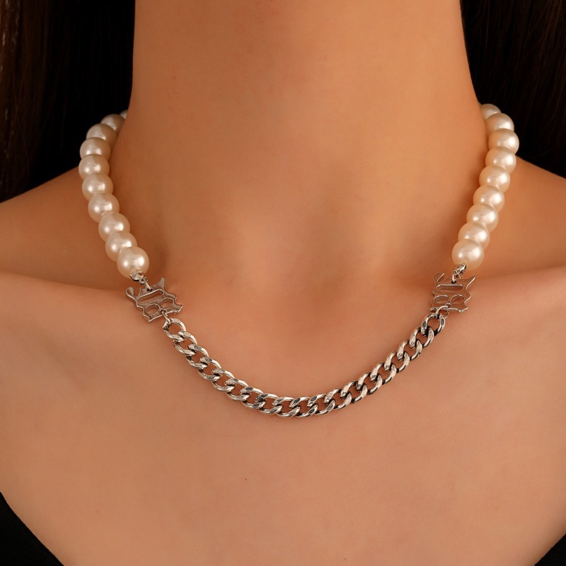 fashion retro asymmetric pearl stitching necklace simple alloy collarbone chain