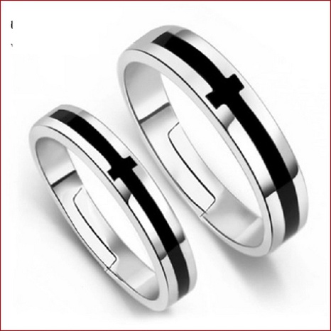 couple de mode simple couple croix noir et blanc paire bague en cuivre en gros's discount tags