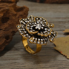 Offener Ring mit dreidimensionaler Diamantblume im Retro-Mehrschicht-Blütenblatt