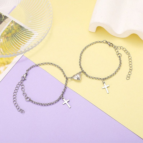 nouveau pendentif croix en forme de coeur simple aimant en forme de coeur attire les bracelets en alliage's discount tags