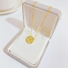 Modische Halskette aus Titanstahl mit 18 Karat Gold, einfache Schlüsselbeinkette mit Blume