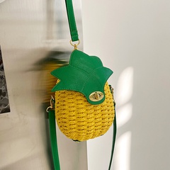 cute fruit pineapple shaped straw braided messenger bag 20*14*10cm