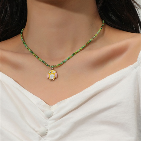 Grüne Eulen-Anhänger-Halskette aus Acrylperlen für Damen's discount tags