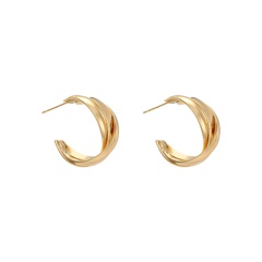 Boucles d'oreilles géométriques féminines en forme de C torsadées en cuivre plaqué or