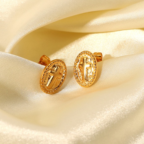 Boucles d'oreilles à la mode en acier inoxydable en or 18 carats avec relief en forme de croix ovale rétro's discount tags