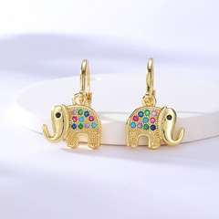 Boucles d'oreilles éléphant en zircone de couleur or 18 carats plaqué cuivre à la mode